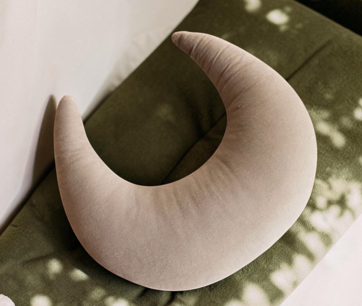 Snuggle Me Organic Nursing Pillow